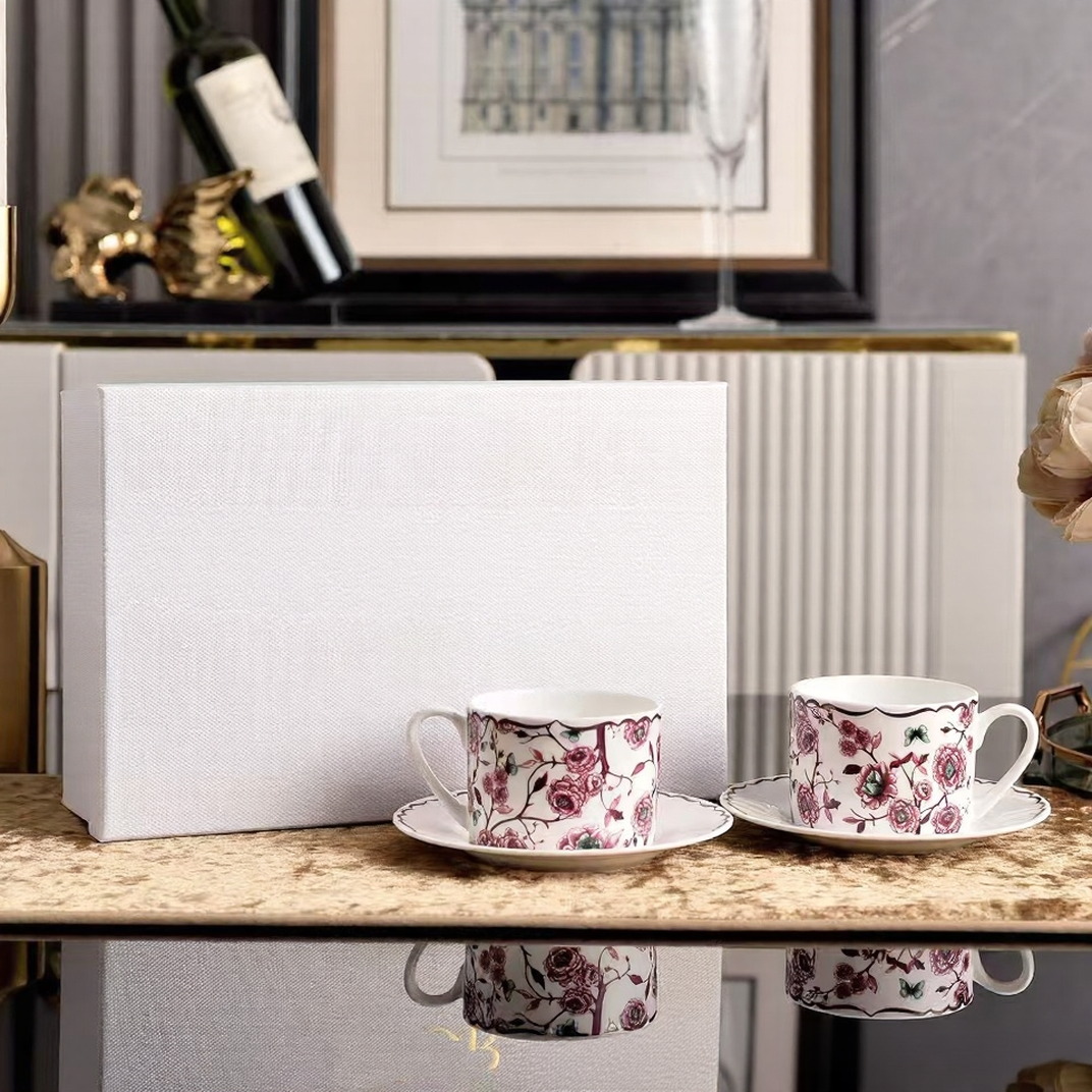 D 6-Piece Floral Scalloped Rim Tea Cup & Saucer Set - Porcelain Coffee Gift Box