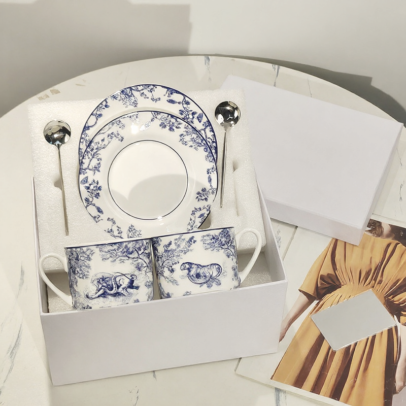 D Family Rui Tiger Series Original Label Spoon Coffee Cup Saucer European Afternoon Tea Set Black Tea 2 Cups 2 Saucers Gift Box