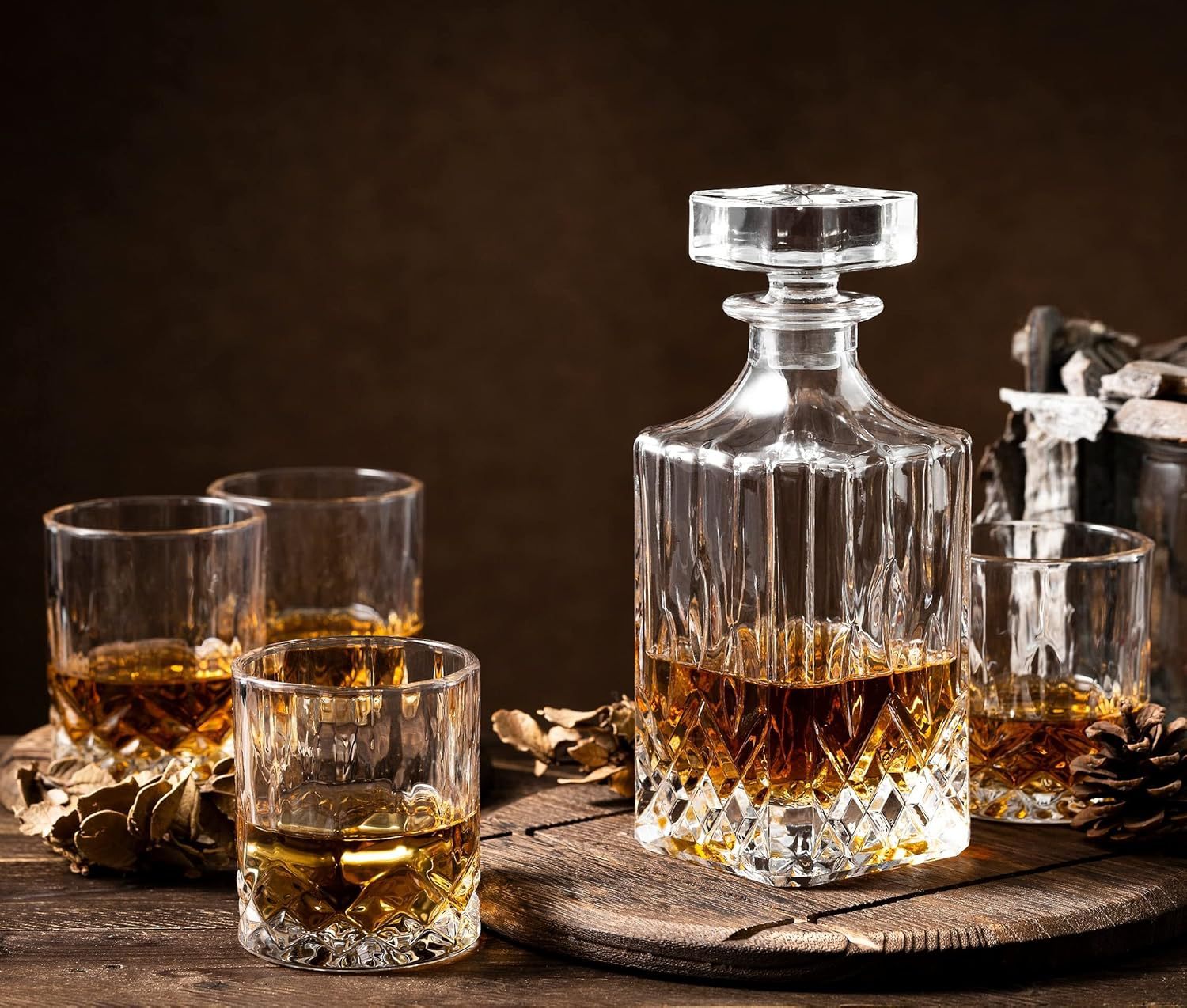 Crystal Cut Whiskey Decanter Set - 750ml Bottle + 4 Tumbler Glasses