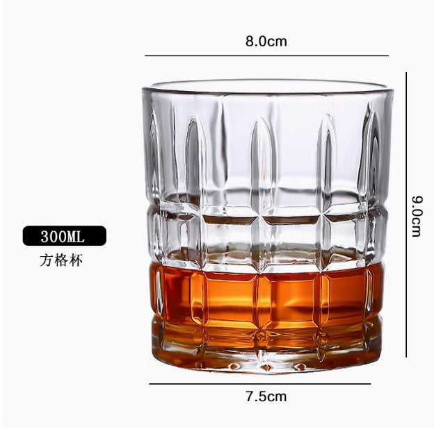 Crystal Cut Whiskey Decanter Set - 750ml Bottle + 4 Tumbler Glasses