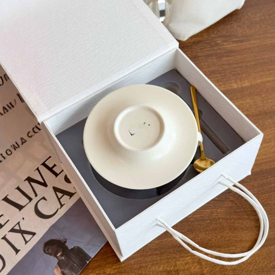 D new cup, saucer, and spoon three-piece set