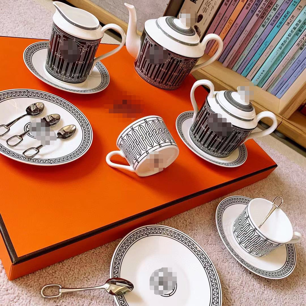H Home 15-Piece Bone China Coffee Set Cup and Saucer Set Afternoon Tea Couple Light Luxury Breakfast Cup Home Daily Gift