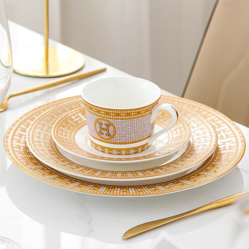 H European Style Round Plate Bone China Dish Plate Tableware Ceramic Plate Western Plate Light Luxury High-end Gold Trim