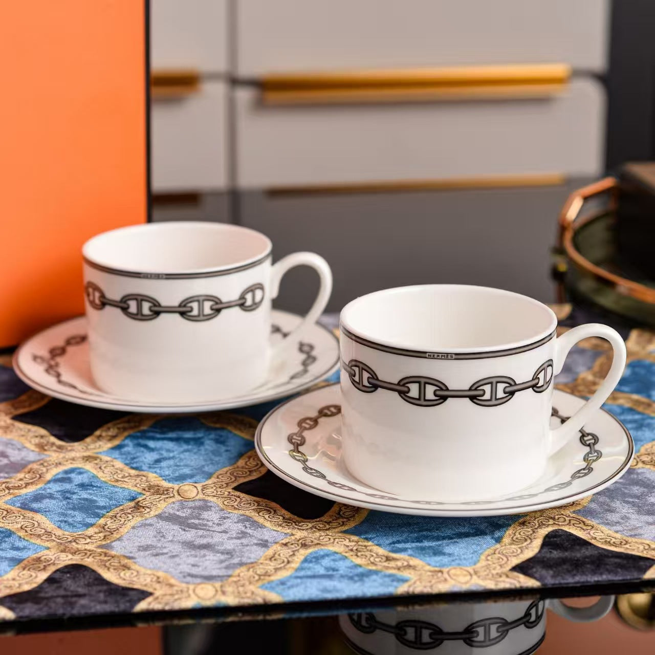 H Home Coffee Cup Set Bone China Afternoon Tea Set Gift Box High Temperature Resistant Tea Cup with 2 Saucers Gift Box