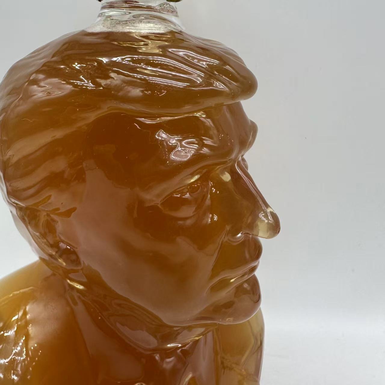 850ml Unique Figure Whiskey Decanter - Creative Barware