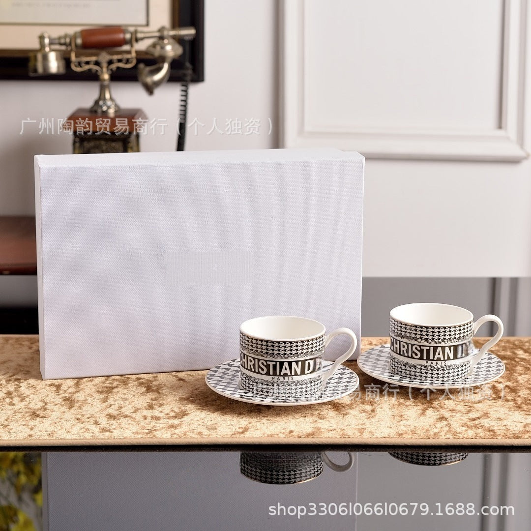 Christian Dior Style Houndstooth Ceramic Dinnerware Set - Luxury Tableware Collection