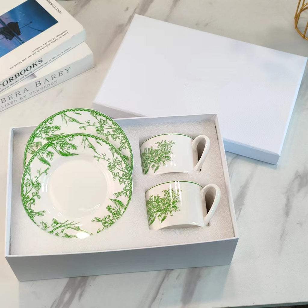 H Home Coffee Cup Set Bone China Afternoon Tea Set Gift Box High Temperature Resistant Tea Cup with 2 Saucers Gift Box
