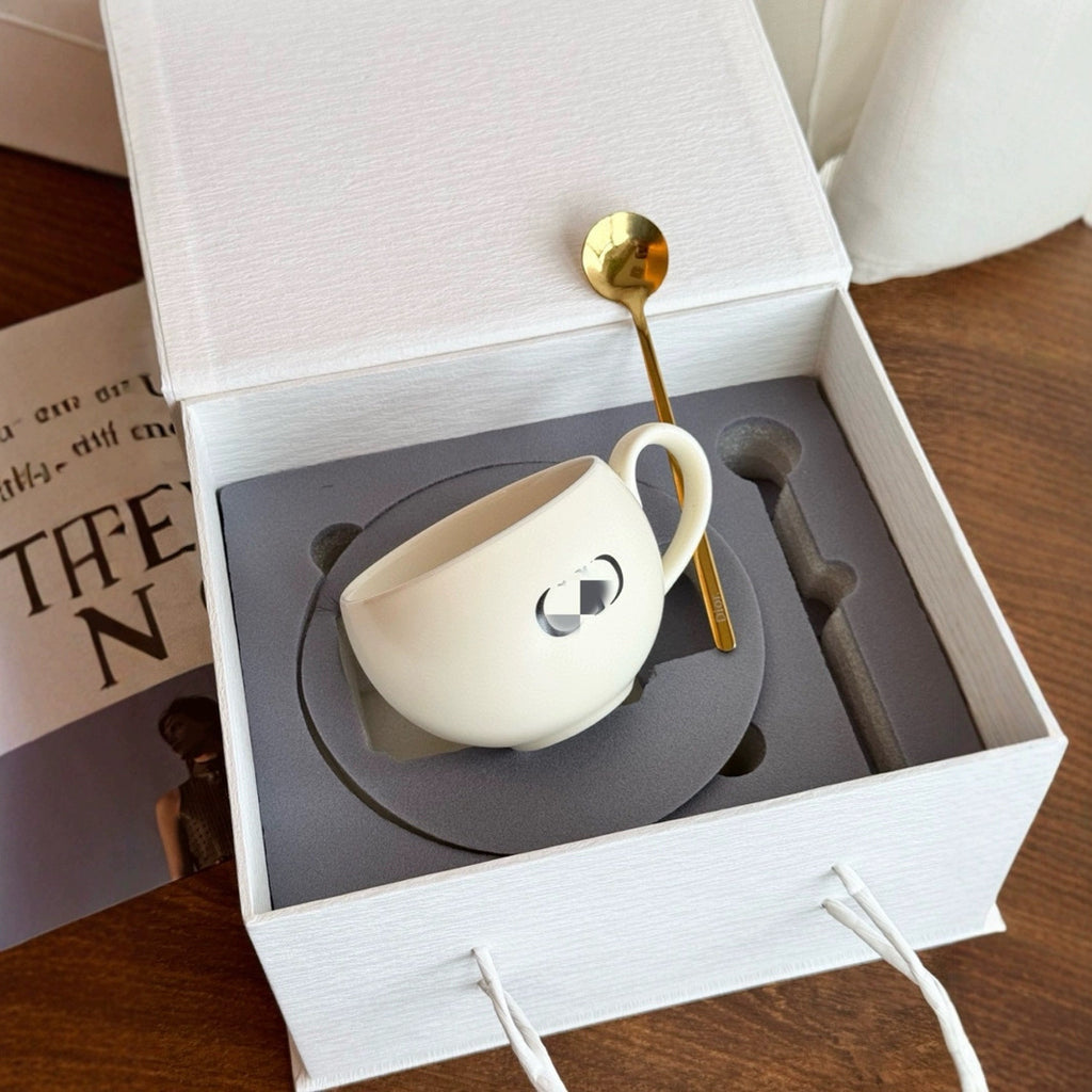 D new cup, saucer, and spoon three-piece set