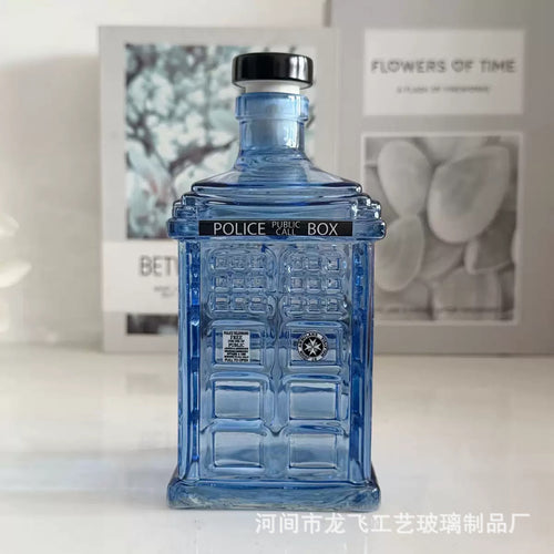 500ml TARDIS Shaped Whiskey Bottle - Dr Who Barware, Unique Sci-Fi Whiskey Gift for Fans, Stylish Blue Glass Liquor Container for Home Bars